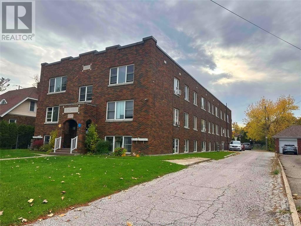 249 Pillette Rd, Windsor, ON N8Y 4S8 House for Rent in Windsor, ON