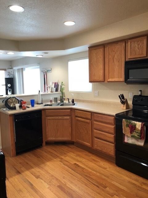 Foto del edificio - 8820 Christy Ct