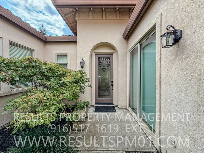Foto del edificio - Luxury Whitney Oaks Retreat – Private Gated Community in Rocklin