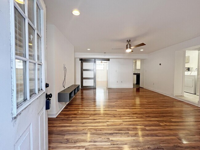 Building Photo - Unique 1 Bedroom Apartment in Shockoe Bott...