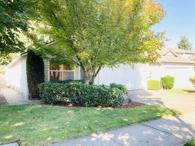 Building Photo - 2436 Boulevard Heights Loop SE