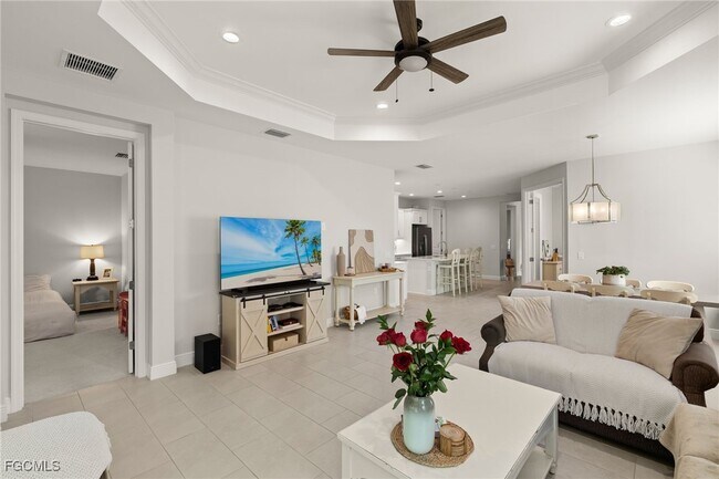 Building Photo - 11755 Solano Dr