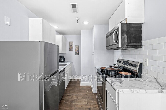 Foto del edificio - 230 E 9th St