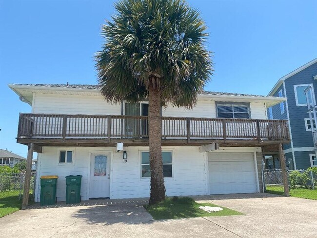 Building Photo - 19 N White Heron Dr