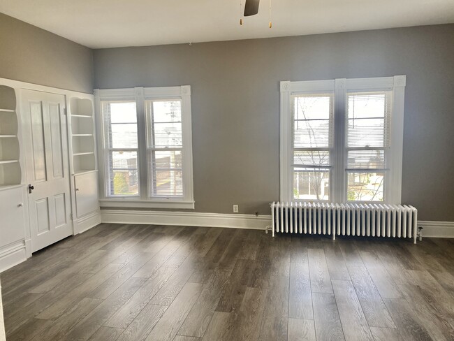 Building Photo - 207 Washington St