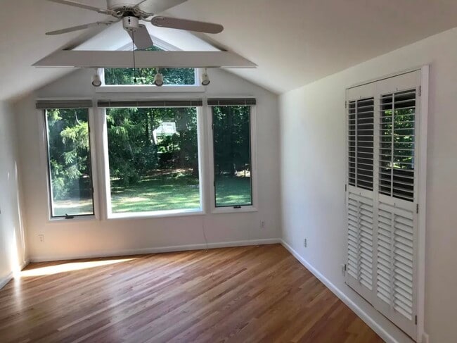 Building Photo - 76 Haviland Ct