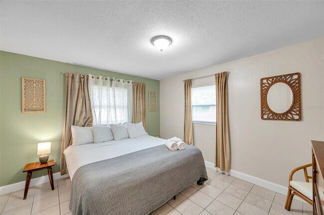 Foto del edificio - 3371 N Bay Ave