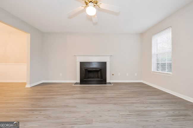 Building Photo - 602 Robin Ridge