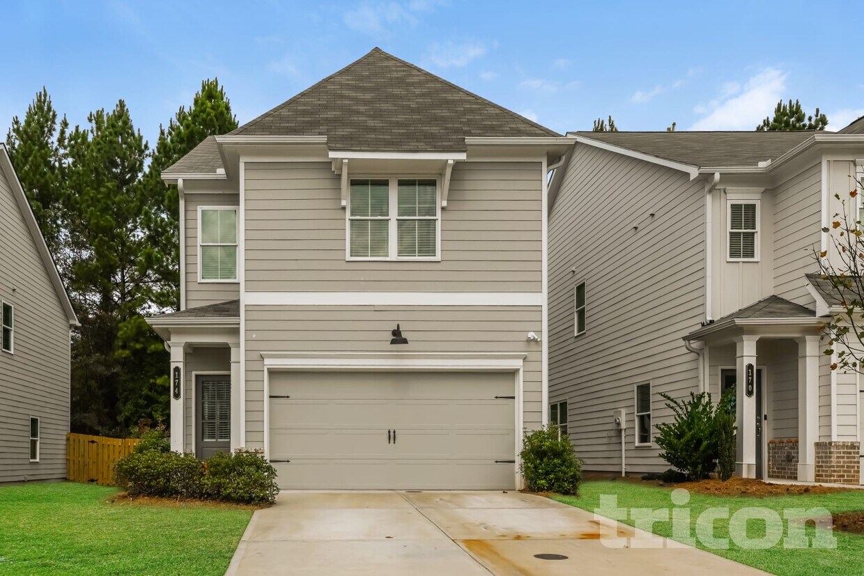 Primary Photo - 174 E Rdg Wy