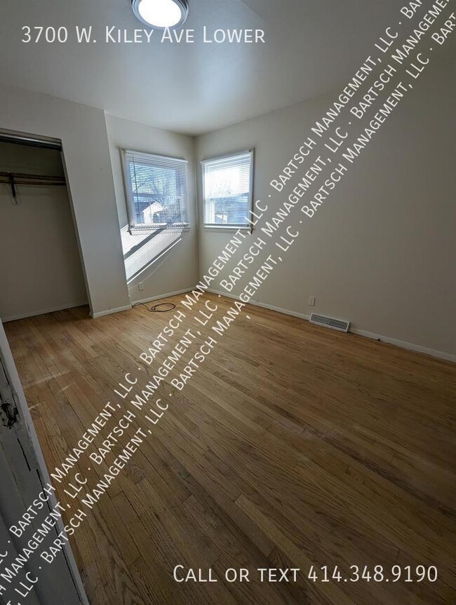 Building Photo - 3700 W Kiley Ave