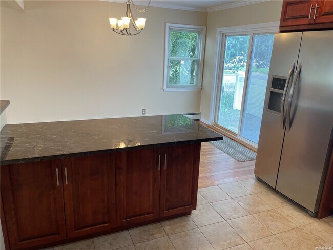 Foto del edificio - 1515 Scriven Ave