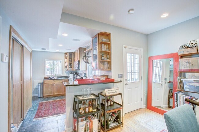 Foto del edificio - 1730 10th St NW