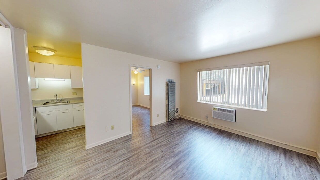 Photo - College Manor Apartments
