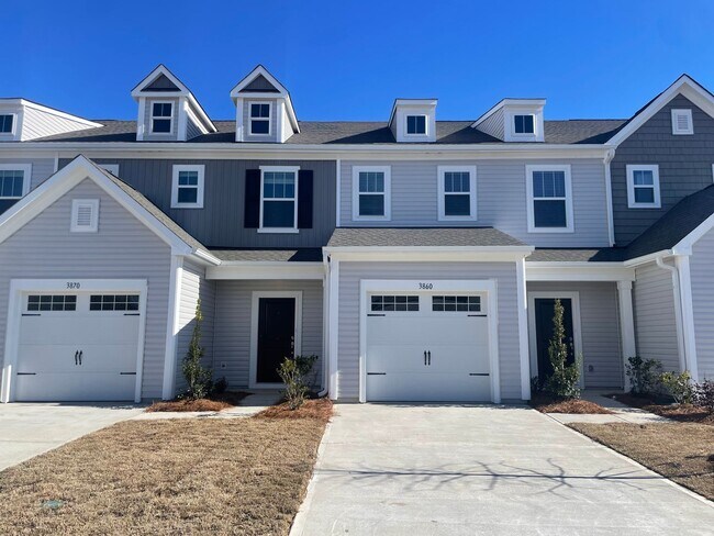 Building Photo - Beautiful 3 Bedroom Townhome minutes from I-85 -