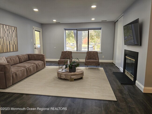 Photo - 2217A Durham Ct Apartment