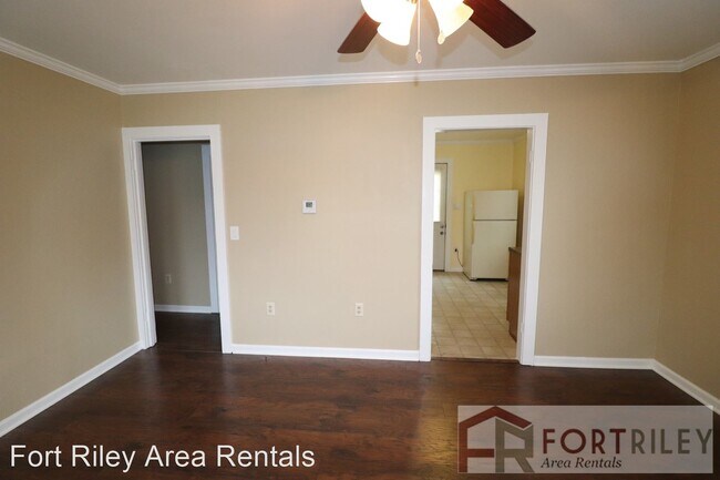 Foto del edificio - 2 br, 1 bath House - 706 W 1st St