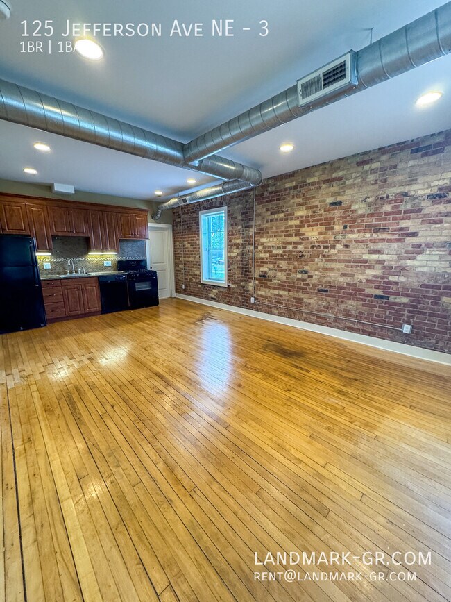 Foto del edificio - 125 Jefferson Ave SE