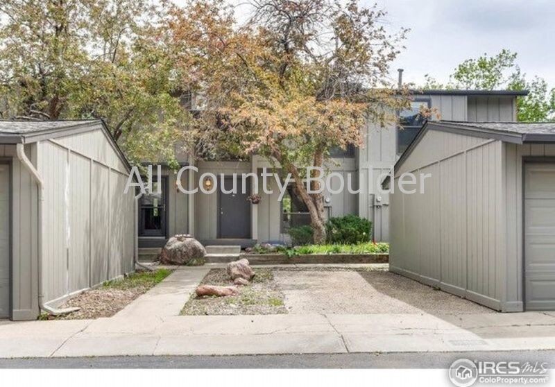 Primary Photo - 1265 Bear Mountain Dr