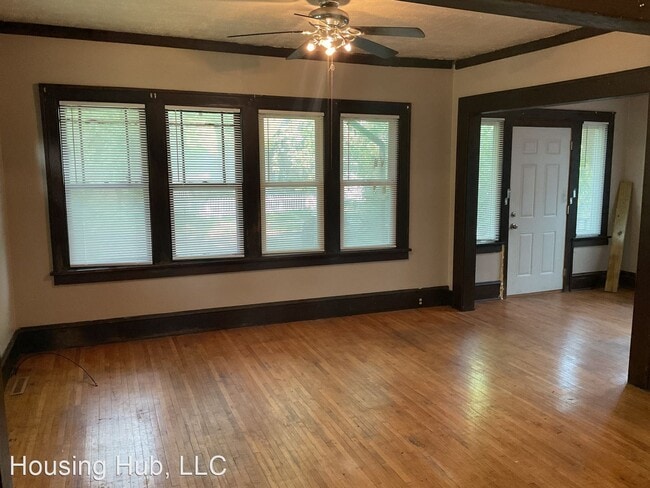 Building Photo - 2 br, 1 bath House - 2430 Logan Ave N