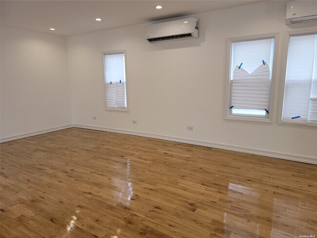 Foto del edificio - 191 Beach 114th St