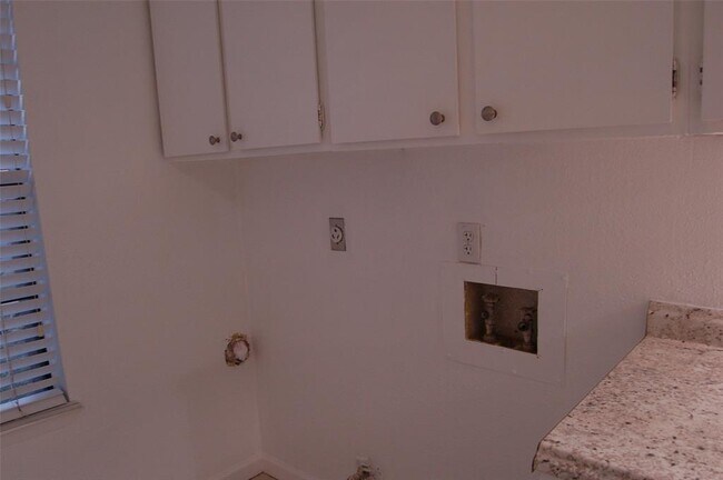 Foto del edificio - 1428 W Braker Ln