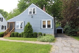 Building Photo - 7608 Summit St