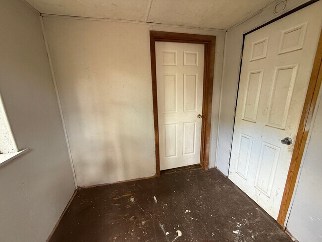 Foto del edificio - 442 Gardners Ln