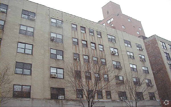 150 W 21st St - 150 West 21st Street