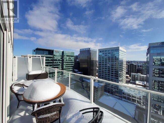 Building Photo - 199 Slater St.