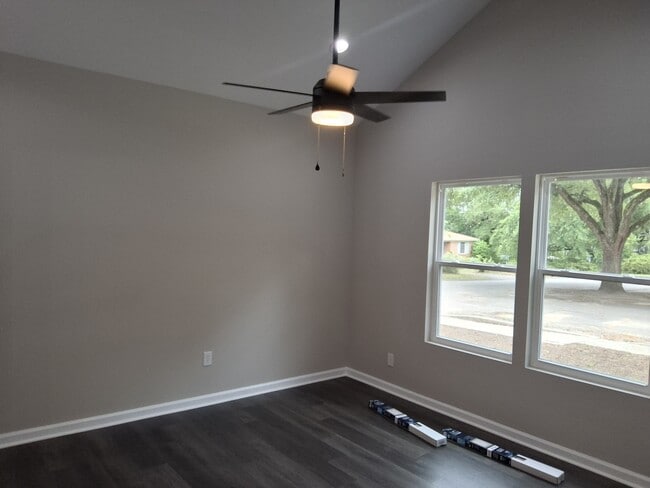 Photo - 3500 Grand St (Columbia, SC) House