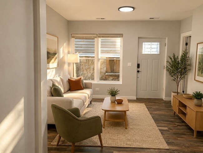 Photo - 1819 S Laflin St (Chicago, IL) Apartment