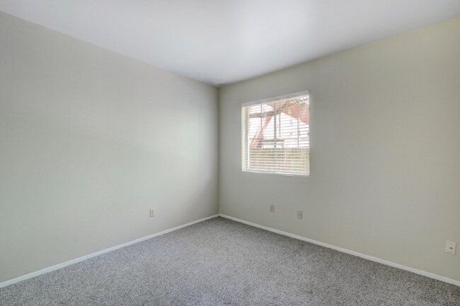 Building Photo - 2603 Bridgeway Ct