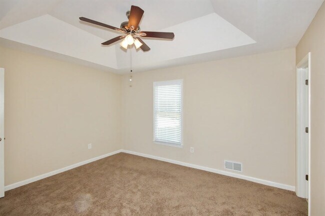 Foto del edificio - 390 Oak Landing Cir