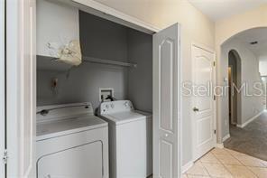 Building Photo - 1040 Sleepy Oak Dr