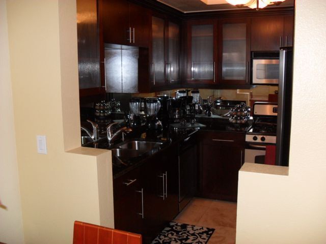 Building Photo - Meridian Top-Floor 1 Bed 1 Bath with Great...