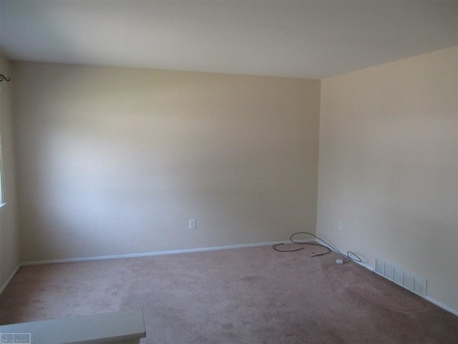 Building Photo - 203 N Christine Cir