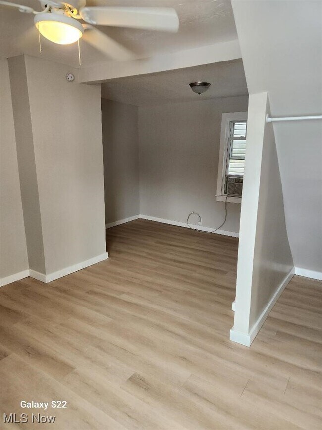 Foto del edificio - 7127 Deveny Ave