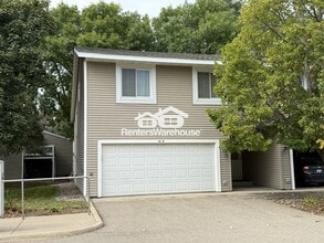 Building Photo - 414 Whispering River Ln