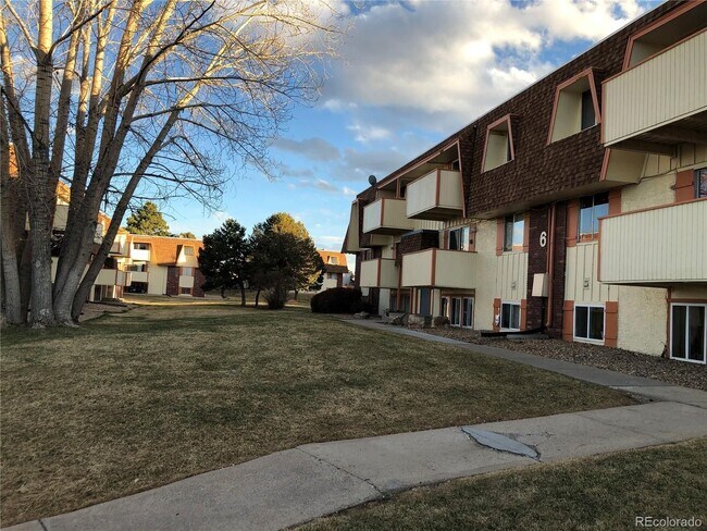 Foto del edificio - 10211 Ura Ln