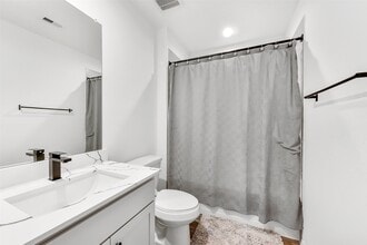 Building Photo - 24222 Sandstone Valley Ln