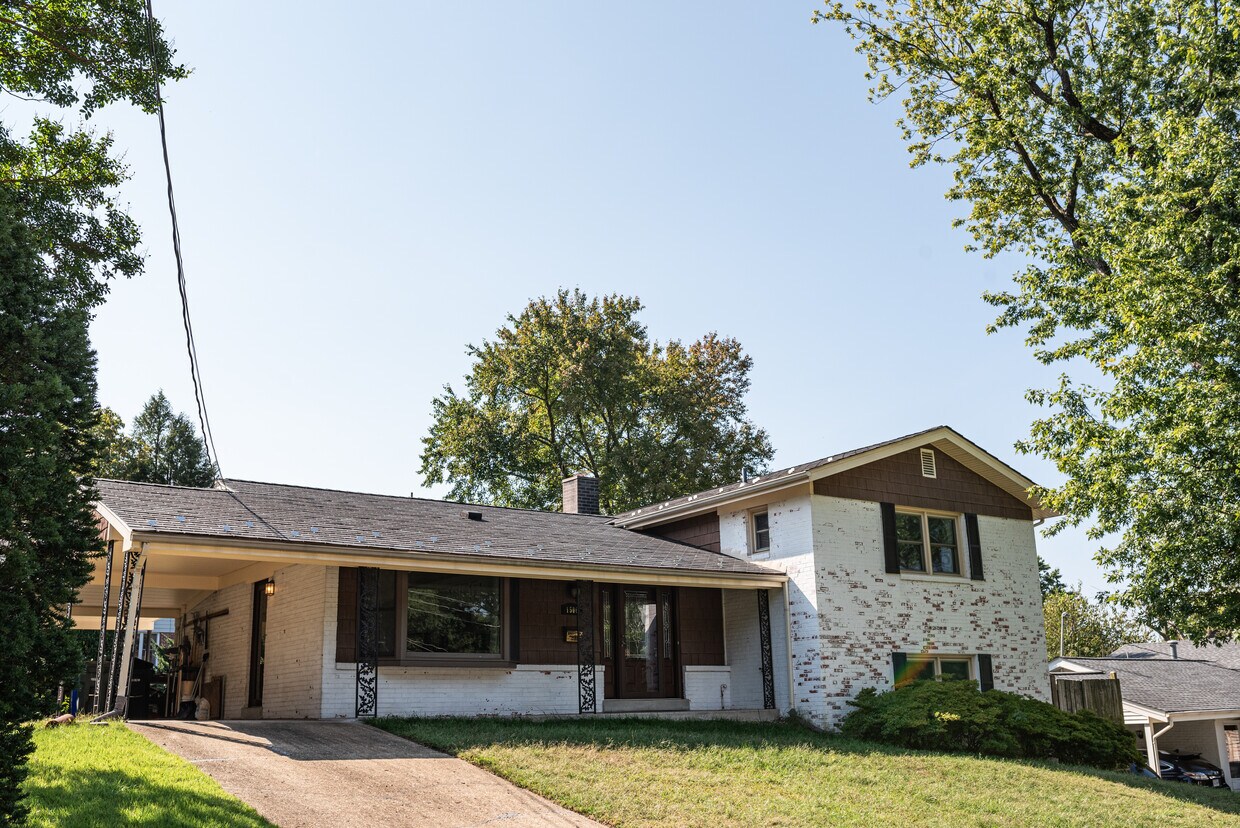 Foto principal - 1506 22nd St S