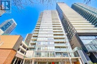 Building Photo - 22 Wellesley St E