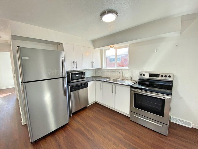 Foto del edificio - 2829 W Park Pl