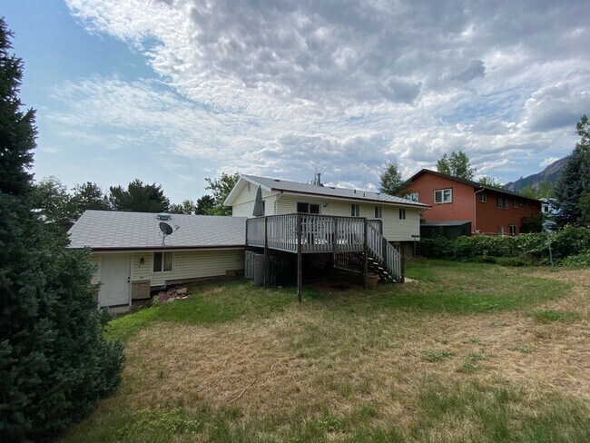 Foto del edificio - 4 Bed 2 Bath Home In South Boulder.  Devils Thumb Neighborhood!