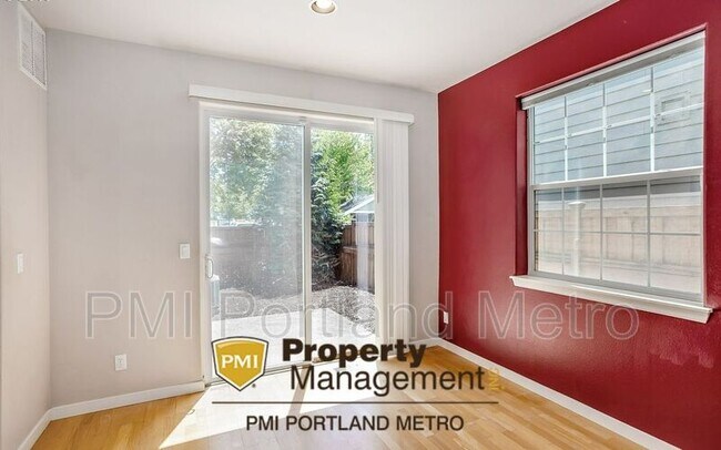 Foto del edificio - 4520 N Newark St
