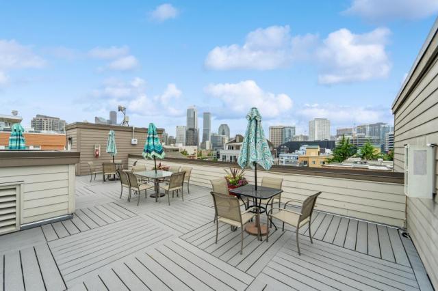 Building Photo - 2 bedroom in Seattle WA 98122