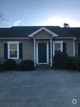 Building Photo - 107 Chloe Ln
