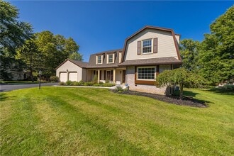 Building Photo - 460 Stone Rd