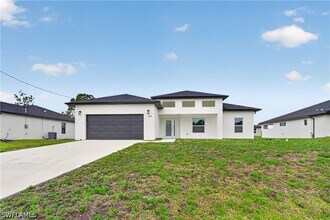Building Photo - 454 Mercedes Ct