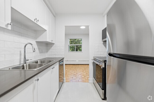 2 chambres, 1 salle de bain - 885 pi² - Cuisine - 7 ALBERT ST